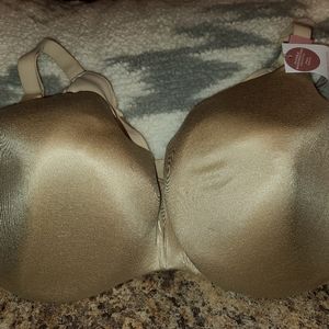 Cacique 40F NWT bras beige